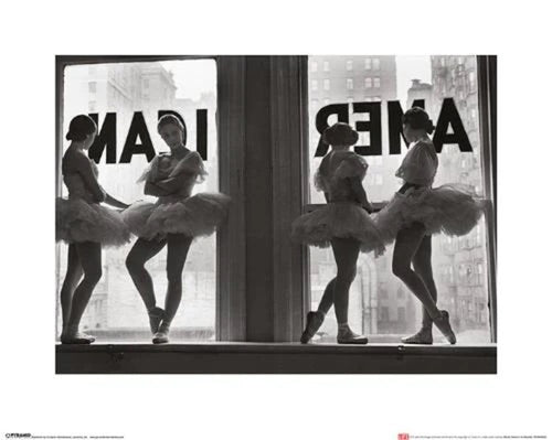Kunstdruck Time Life Ballet Dancers In Window 50x40cm Pyramid PPR43063 | Yourdecoration.at