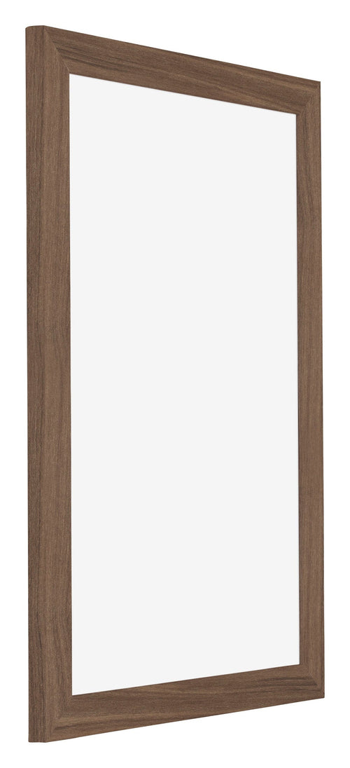 Mura MDF Bilderrahmen 32x45cm Nussbaum Dunkel Vorne Schrag | Yourdecoration.at