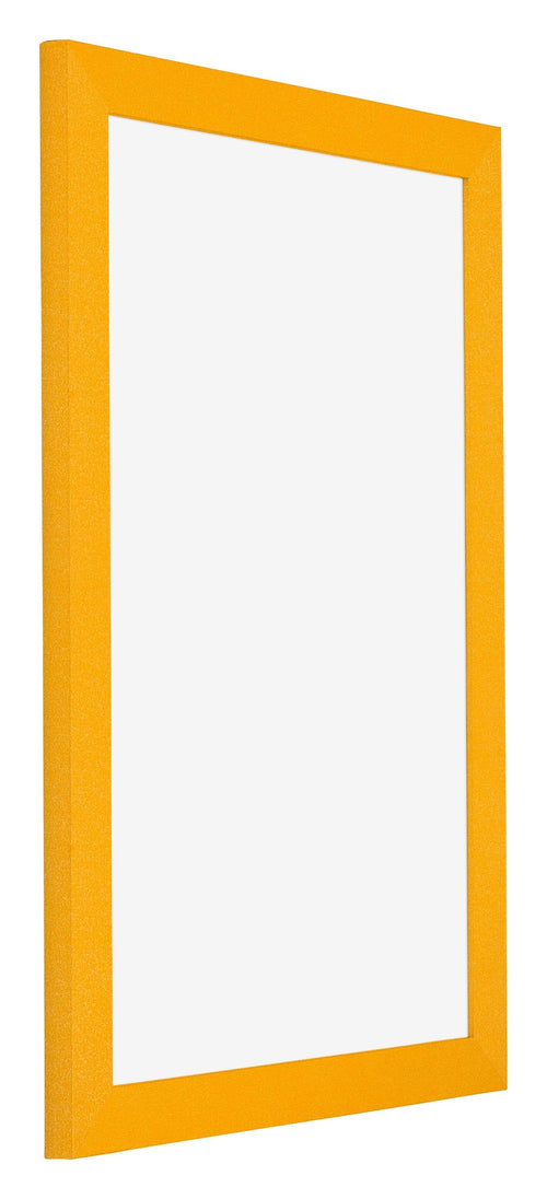 Mura MDF Bilderrahmen 50x75cm Gelb Vorne Schrag | Yourdecoration.at