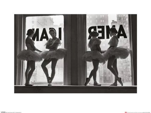 Kunstdruck Time Life Ballet Dancers In Window 80x60cm Pyramid PPR40191 | Yourdecoration.at