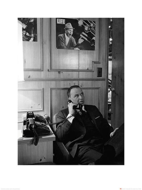 Kunstdruck Time Life Frank Sinatra Phone 60x80cm Pyramid PPR40461 | Yourdecoration.at