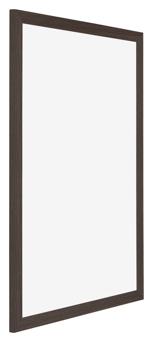 Mura MDF Bilderrahmen 50x70cm Eiche Dunkel Vorne Schrag | Yourdecoration.at