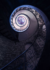 Komar Vlies Fototapete Shx4 141 Wendeltreppe | Yourdecoration.at
