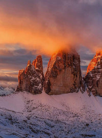 Wizard+Genius Mountain Peaks In Italy Vlies Fototapete 192x260cm 4 bahnen | Yourdecoration.de