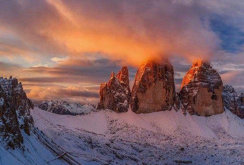 Wizard+Genius Mountain Peaks in Italy Vlies Fototapete 384x260cm 8 bahnen | Yourdecoration.de