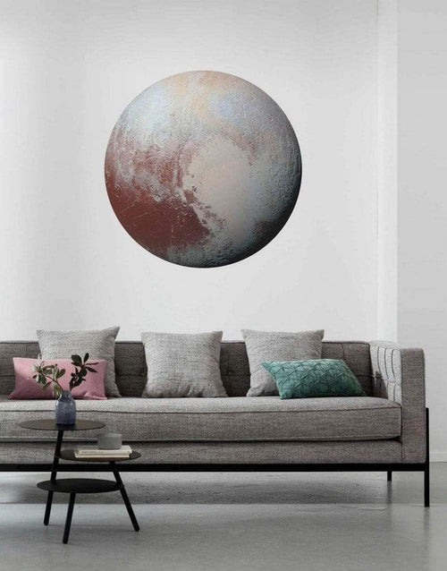 Komar Pluto Vlies Fototapete 125x125cm Rund Sfeer | Yourdecoration.de