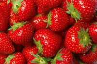 Dimex Strawberry Fototapete 375x250cm 5 Bahnen | Yourdecoration.de