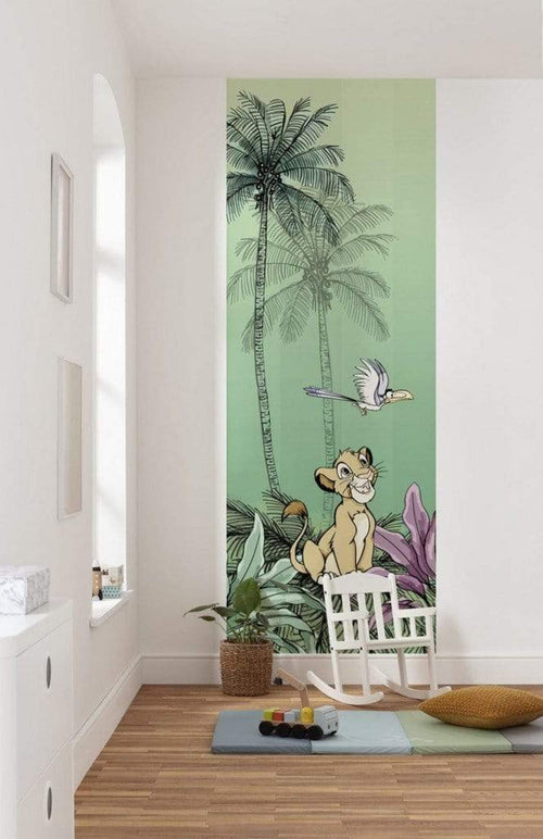 Komar Jungle Simba Vlies Fototapete 100x280cm 2 bahnen Interieur | Yourdecoration.de