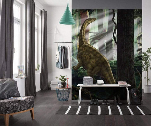Komar Riojasaurus Forest Vlies Fototapete 250x280cm 5 Bahnen Sfeer | Yourdecoration.nl